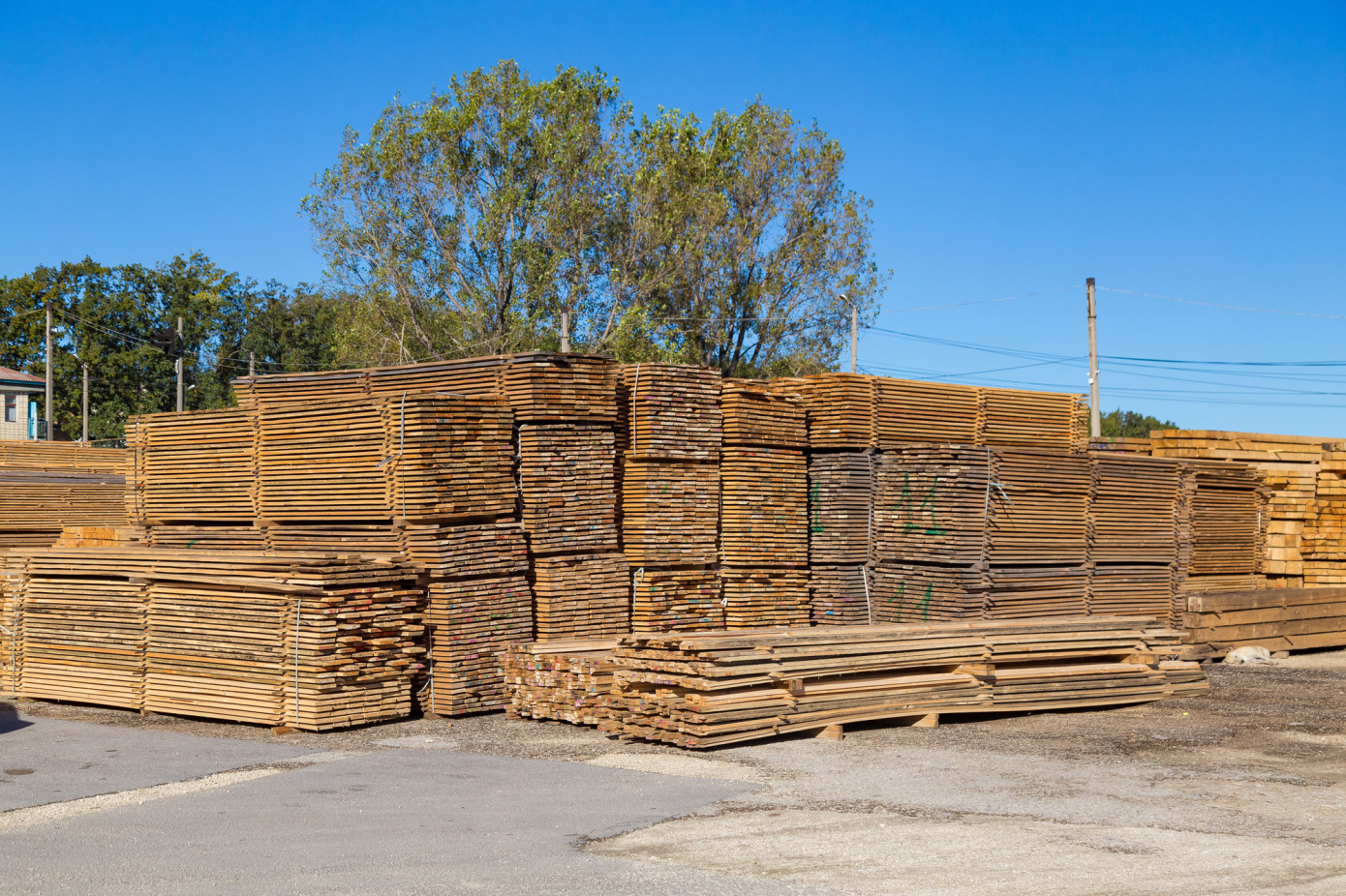 Imports of softwood lumber to Japan contract 27% in July