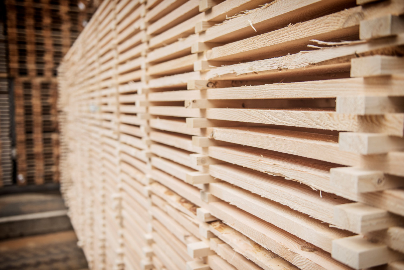 Sveaskog завершила продажу доли в Setra Group