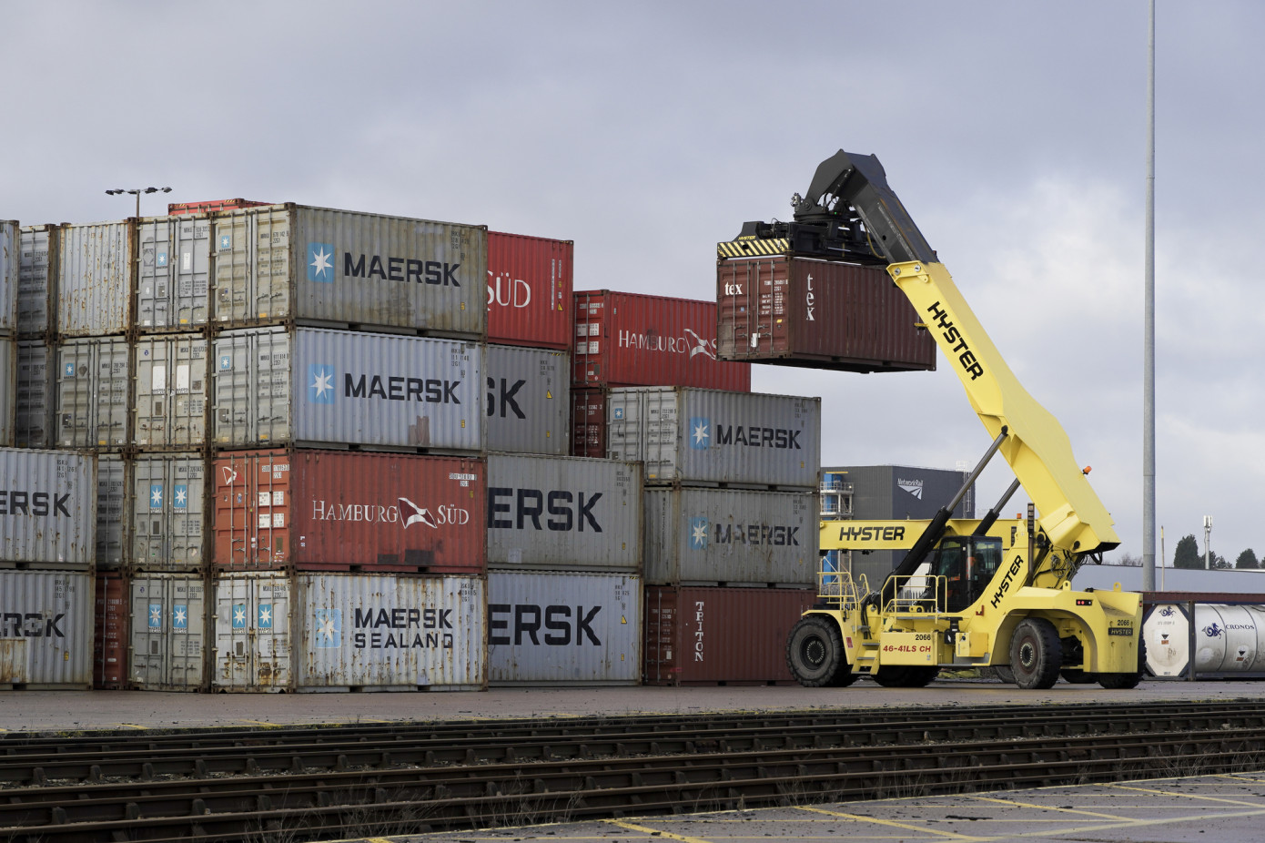 Exports of wood furniture from Brazil grow 34% in April