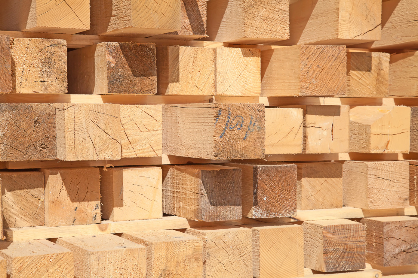 U.S. softwood lumber imports fall by nearly 2 million m3 in the first quarter