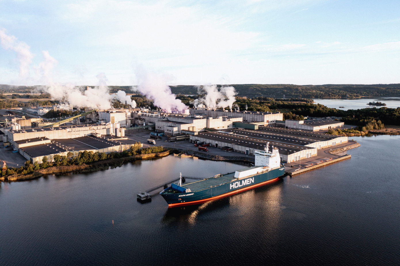 В январе-сентябре 2025 г. продажи Holmen снизились на 2,2%