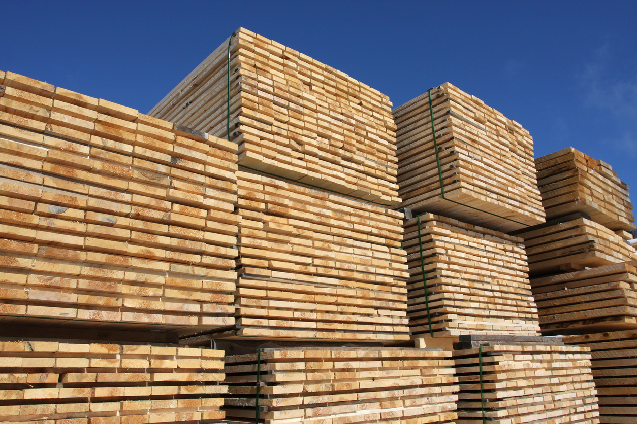 CME lumber futures end week at $533, up 1.2%