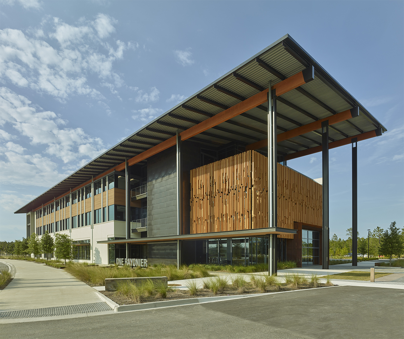 Rayonier to replace wood products chief