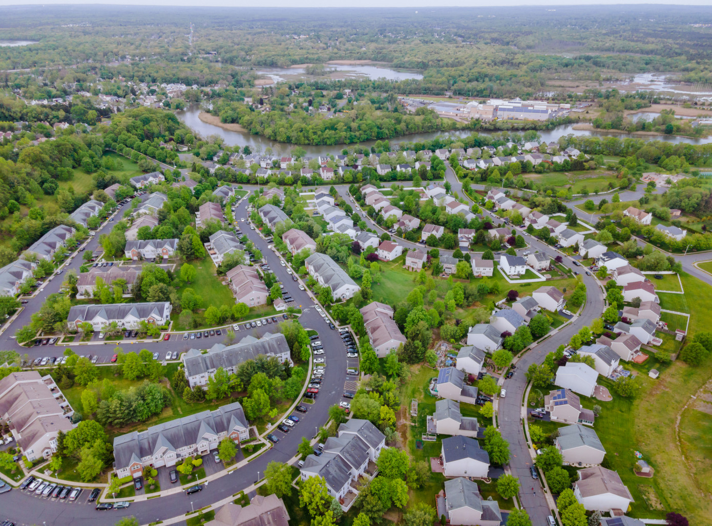 U.S. private residential spending falls in July