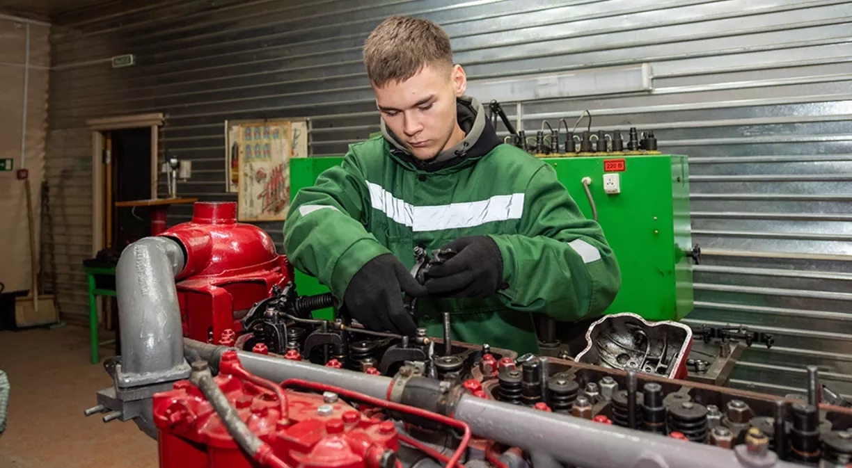 Группа «Илим» выделила средства на покупку оборудования для техникума