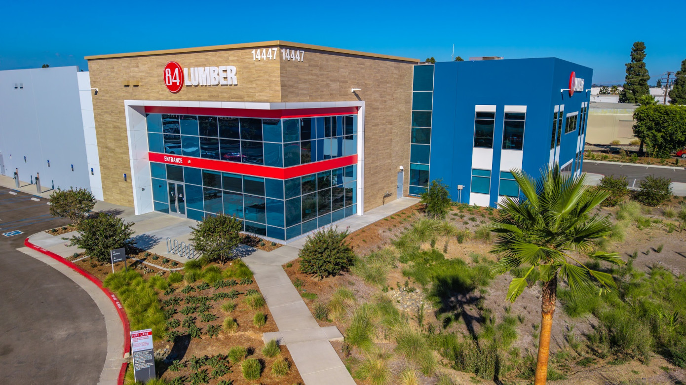 84 Lumber opens new store in La Mirada, California