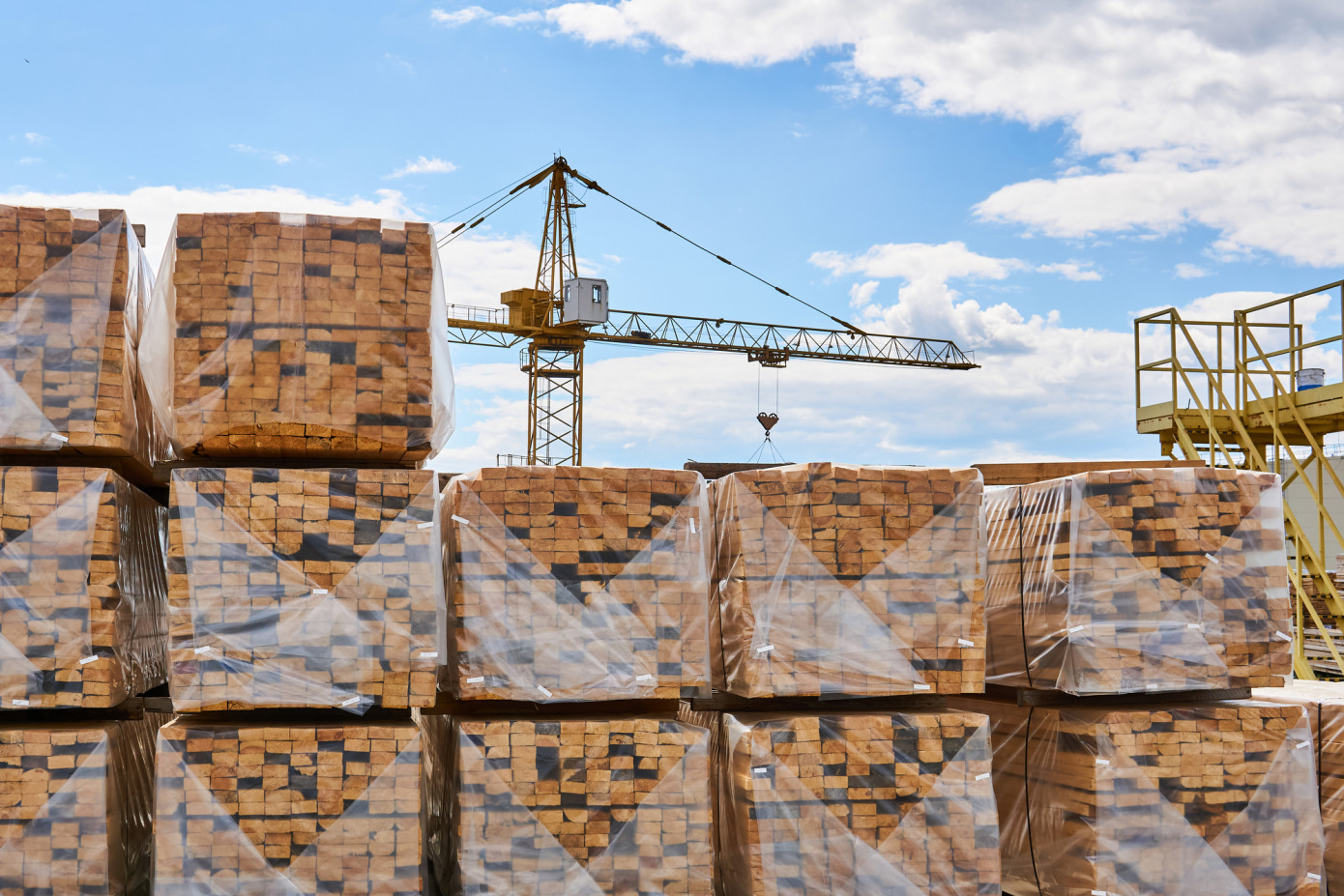 Imports of softwood lumber to Japan decrease 13% in June