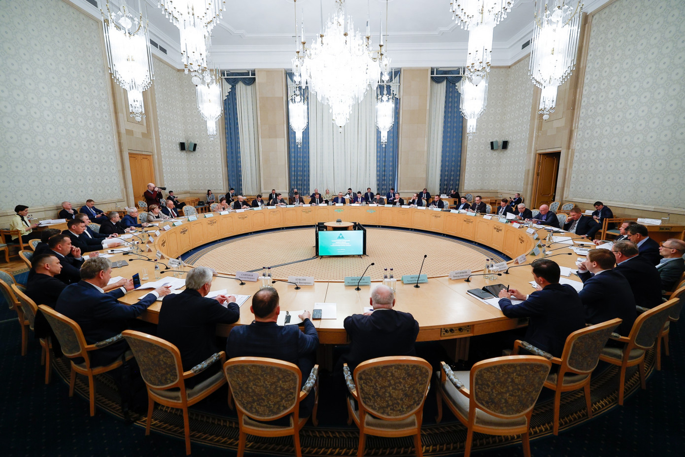 Группа «ВЛП»: предпосылок для быстрого выхода ЛПК из кризиса нет