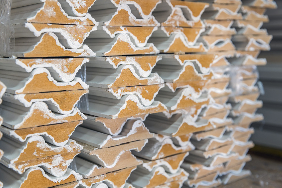 U.S. extends China wood mouldings duties after five-year review