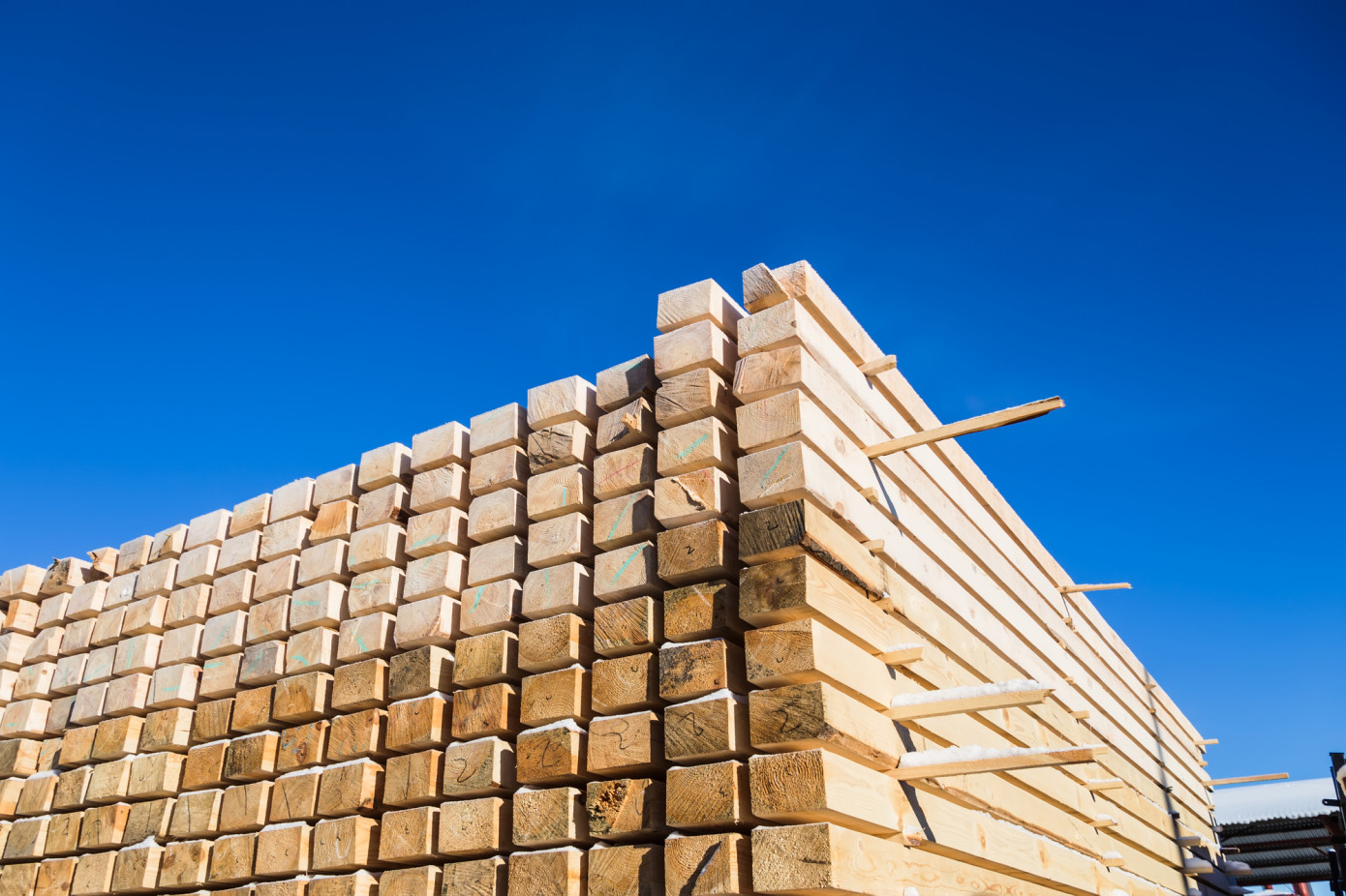 Bipartisan House bill would require American wood in federal buildings