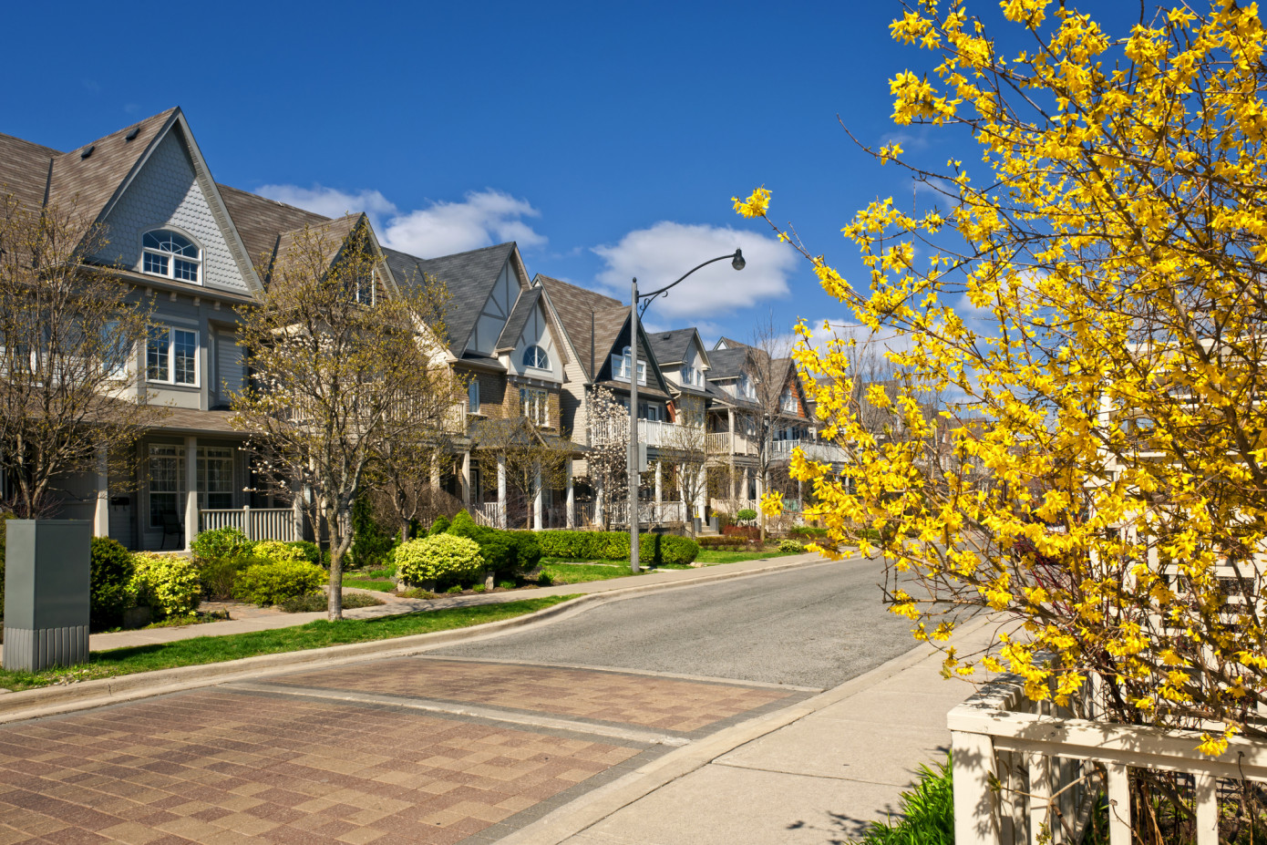 U.S. 30-year mortgage rate falls to 6.17%