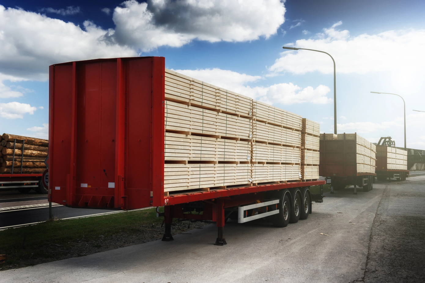 Logistics limits cut Russian lumber exports to neighbors