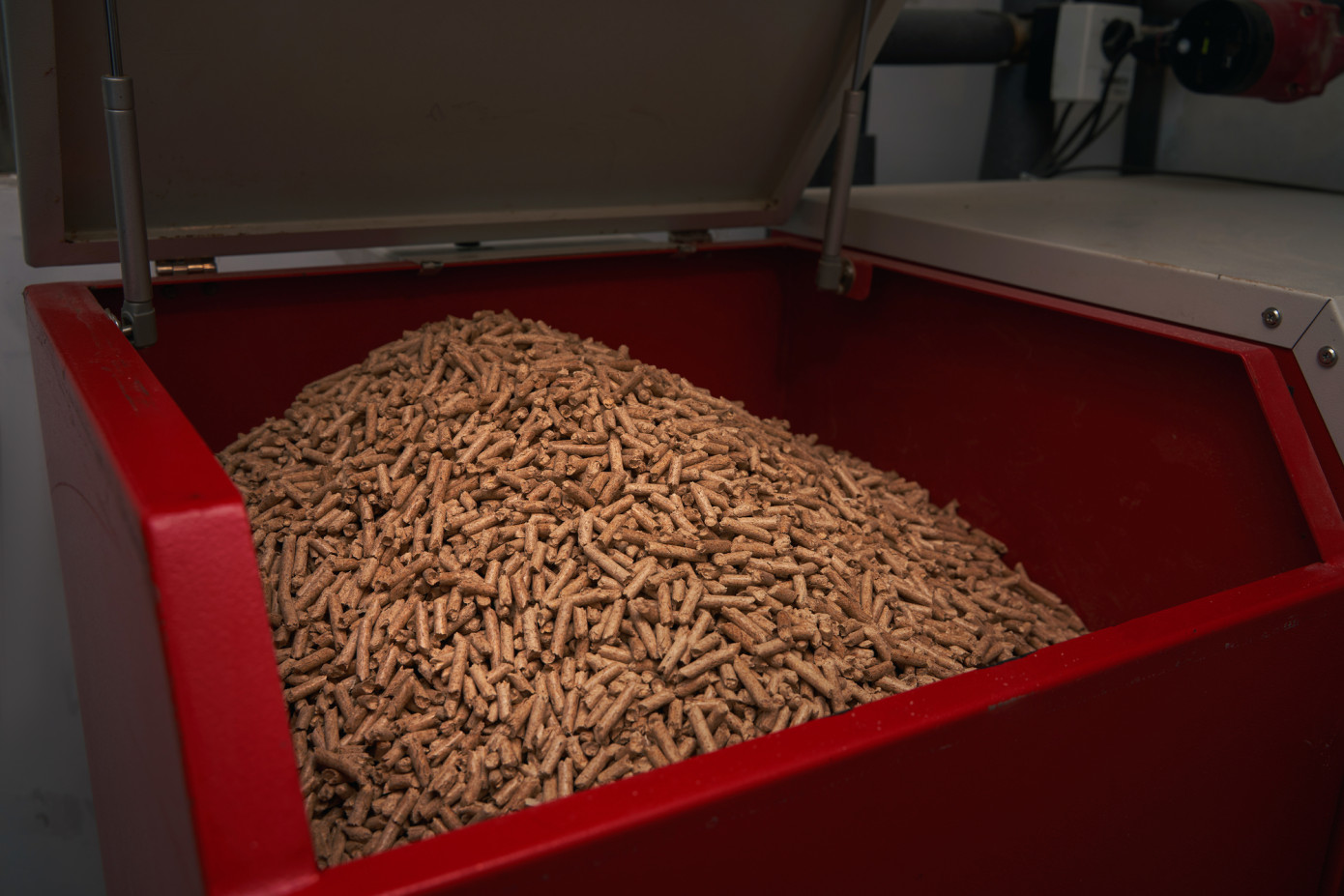 U.S. wood pellets production slips 4% in June