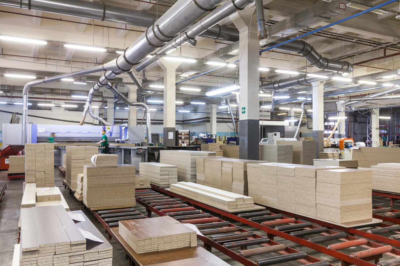 Imports of wood furniture to Japan slip 3% in August