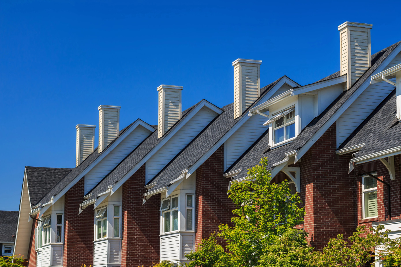 U.S. 30-year mortgage rate falls to 6.18%