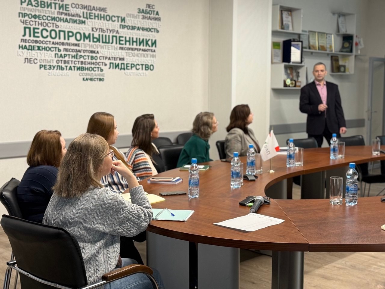 «ВЛП» продолжает обучение кадрового резерва