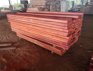 50 мм x 150 мм x 2500 мм Пропитанная Доска обрезная Падук (Камвуд, Барвуд, Мбел, Кораил) S4S KD