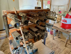 Gergaji frame vertikal