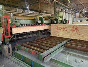 Gergaji frame vertikal