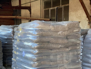 Wood pellets 6 mm x 10 mm