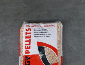 Wood pellets 6 mm x 10 mm