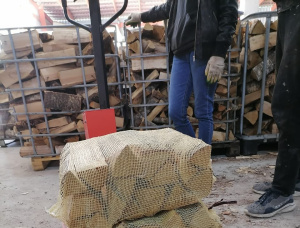 Kiln Died Firewood 15 in. x 30 in.
