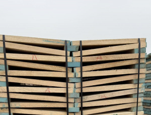 30 mm x 85 mm x 520 mm 建築材橡木