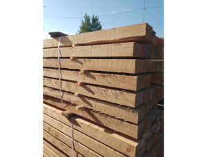 20-200 mm x 100-200 mm x 400-600 mm AD 建筑材云杉 - 松 - 冷杉 (SPF)