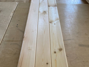 Фасадная доска шип-паз Сосна KD 0.16 мм x 135 мм x 5000 мм