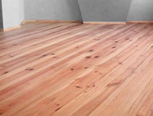 的实木地板 西伯利亚松 32 mm x 85 mm x 3000 mm