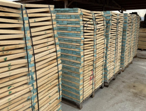 30 mm x 85 mm x 520 mm 建築材橡木