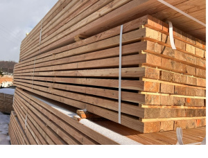 20-60 mm x 100-210 mm x 3000-5000 mm GR Bois d'œuvre de Meleze