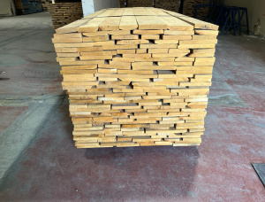 1 in. x 4 in. x 8 ft. 热处理建築材白橡木