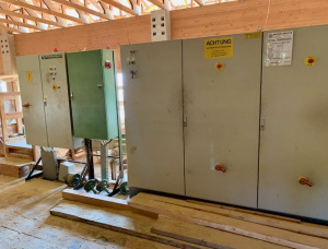 Gergaji frame vertikal