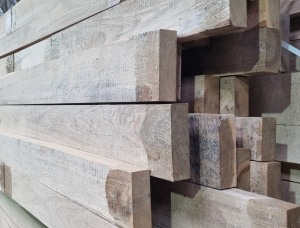 32 mm x 100 mm x 3000 mm 建築材橡木