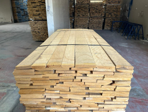 1 in. x 4 in. x 8 ft. 热处理建築材白橡木