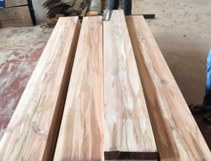 50 mm x 450 mm x 4000 mm Heat Treated Beech Lumber