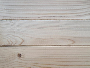 60 mm x 200 mm x 13000 mm 毛邊板松木
