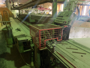 Gergaji frame vertikal