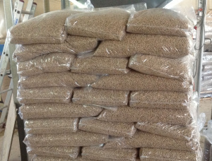 Pelet kayu 6 mm x 10 mm