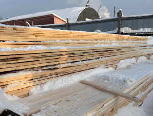 100 mm x 100 mm x 6000 mm   تنوب-صنوبر (S-P) عارضة