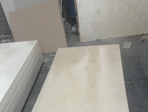 Sanded Chinese Red Birch Interior Plywood 2440 mm x 1220 mm x 18 mm