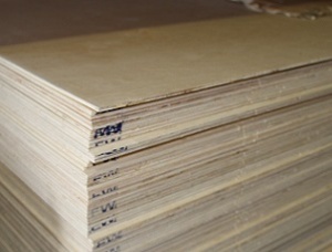 Contreplaque interieur 1220 mm x 10 mm x 5 mm