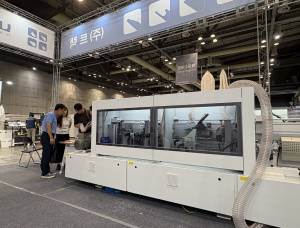Heavy duty edgebanding machine
