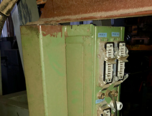 Gergaji frame vertikal