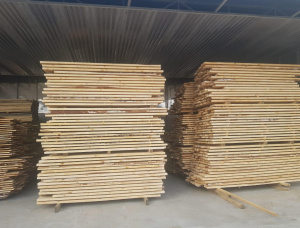 25 mm x 100 mm x 3000 mm KD 建築材桦树