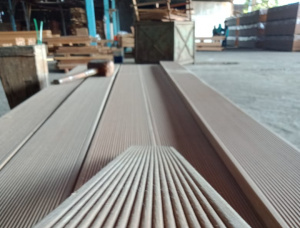 Bangkirai (Yellow Balau) Anti-slip decking KD 19 mm x 90 mm