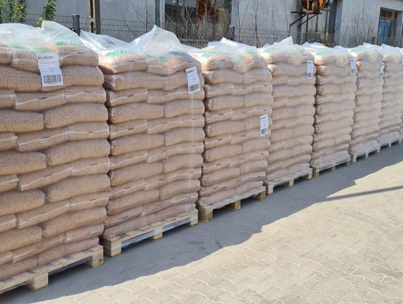 Wood pellets 66 mm x 88 mm