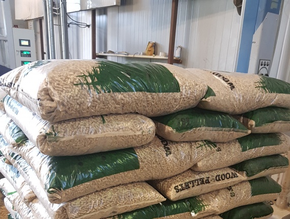 Picea-pino-abeto (SPF) Pellets de madera 6 mm x