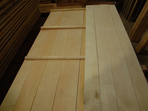 25 mm x 100 mm x     Bétula Madeira serrada